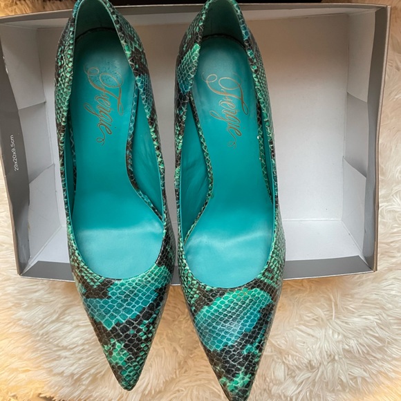 Blue Multi snake print pumps - Picture 4 of 9
